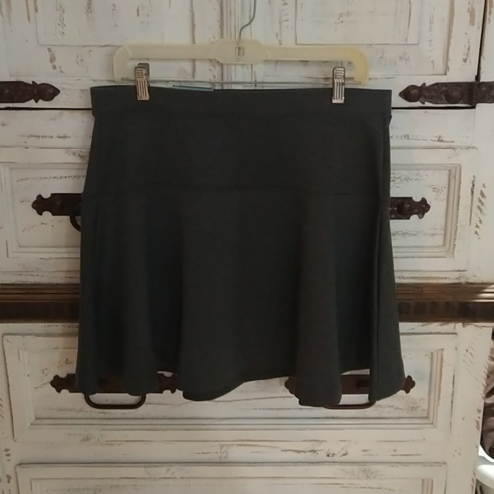 Old Navy Gray skirt